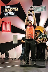 Mensur Suljovic gewinnt die GUDE DARTS OPEN FRANKFURT - VVK für 2020 gestartet