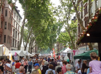 Schweizer Straßenfest kehrt nach einjähriger Pause zurück: 200.000 Besucher erwartet