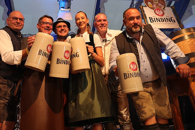 Frankfurter Oktoberfest 2024 feierlich eröffnet: 'O’zapft is!'