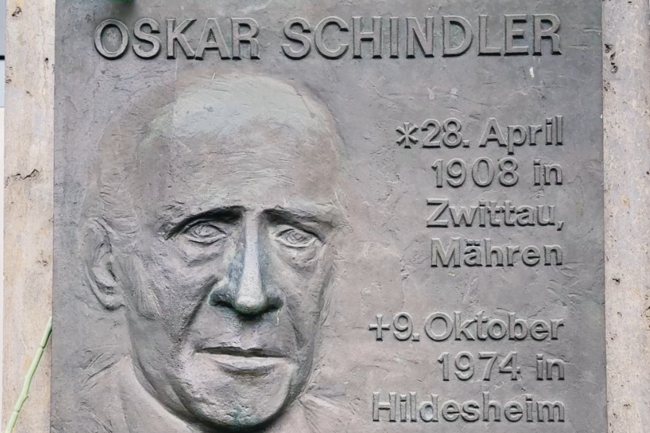 50th anniversary of Oskar Schindler's death: commemoration in Frankfurt and Wiesbaden