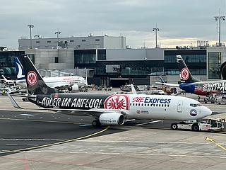 Neuer Adler für Eintracht Frankfurt: Erstmalige Landung des SGE Express 'Adler im Anflug'