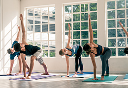 Yoga-Session mit FitnessFirst