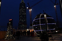 Europa-Weihnachtsmarkt auf dem Dach des Skyline Plaza geht in die zweite Runde