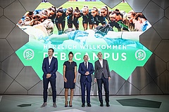 Bundeskanzler Olaf Scholz besucht neuen DFB-Campus in Frankfurt